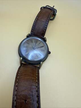 Relic Quartz Watch ZR56001 Needs Battery